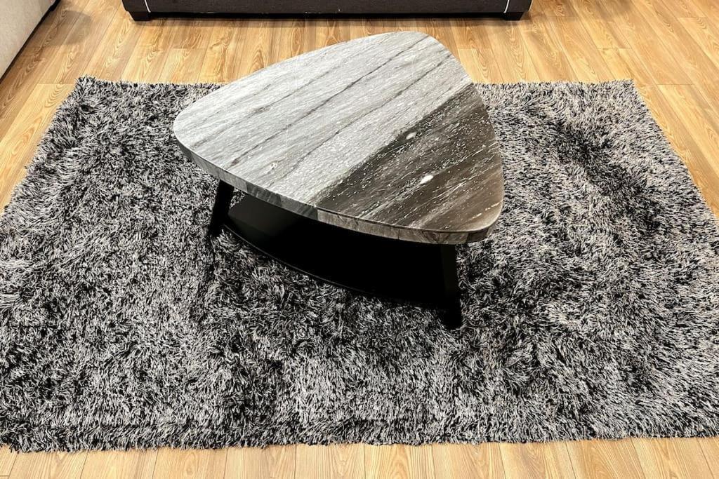 Beautiful Lillies Place - Brand New Near Downtown * Indianapolis