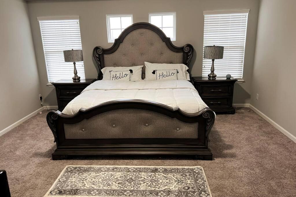 Holiday home Beautiful Lillies Place - Brand New Near Downtown *