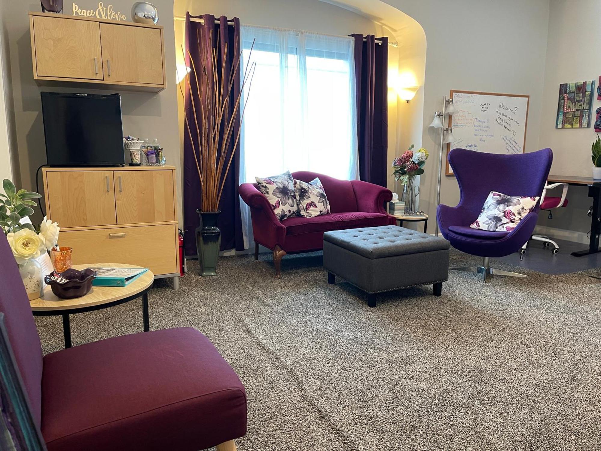 Vip For Business Women, Nurses, College Moms Traveling To Homestay Indianapolis