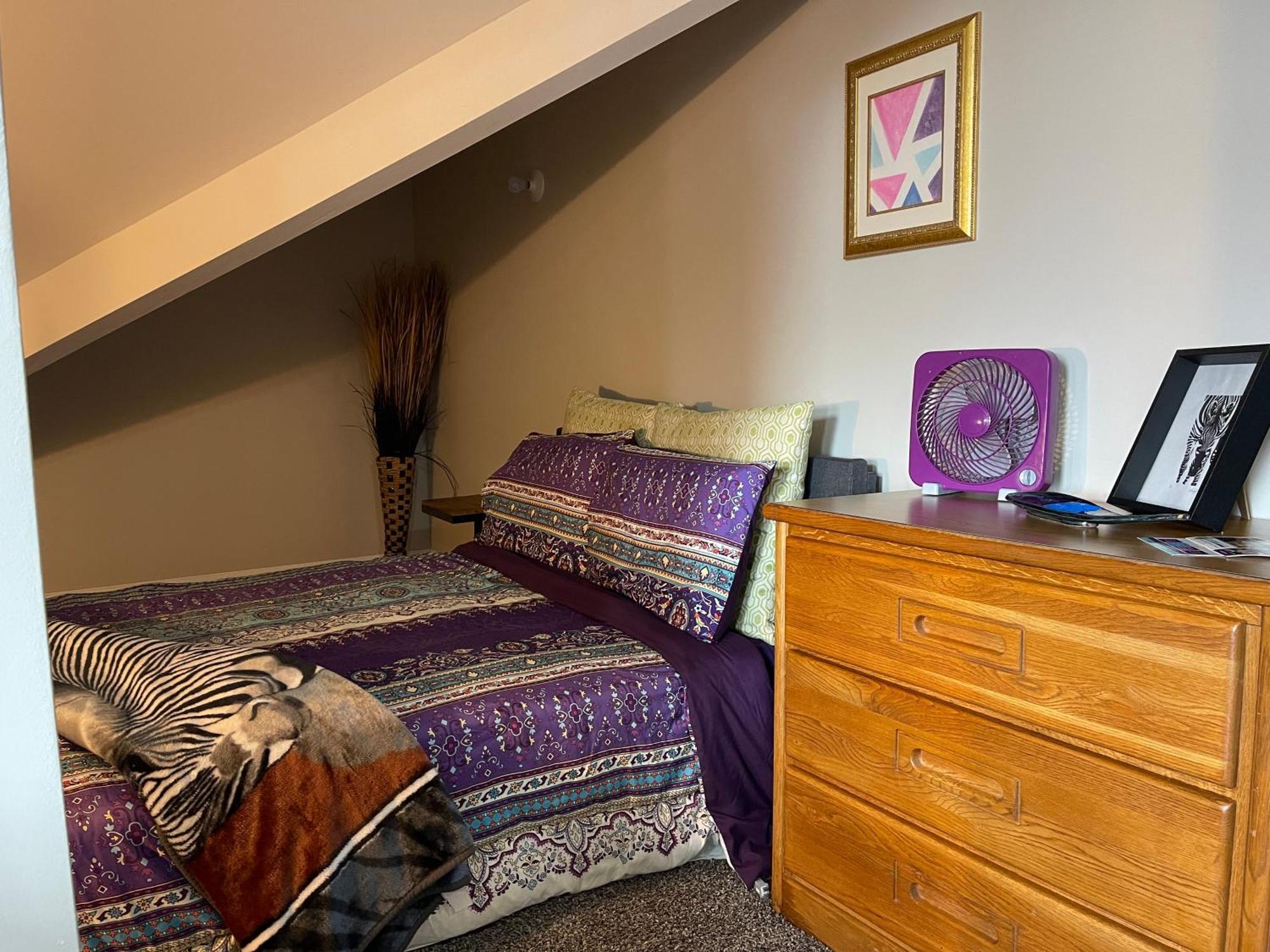 Homestay Vip For Business Women, Nurses, College Moms Traveling To *