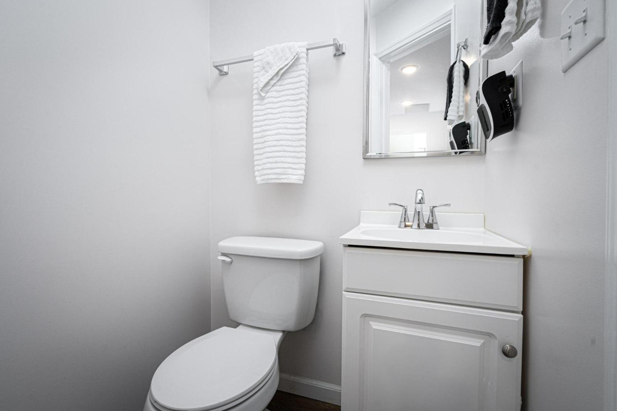 Centrally Located 3bd Urban Oasis Holiday home Indianapolis