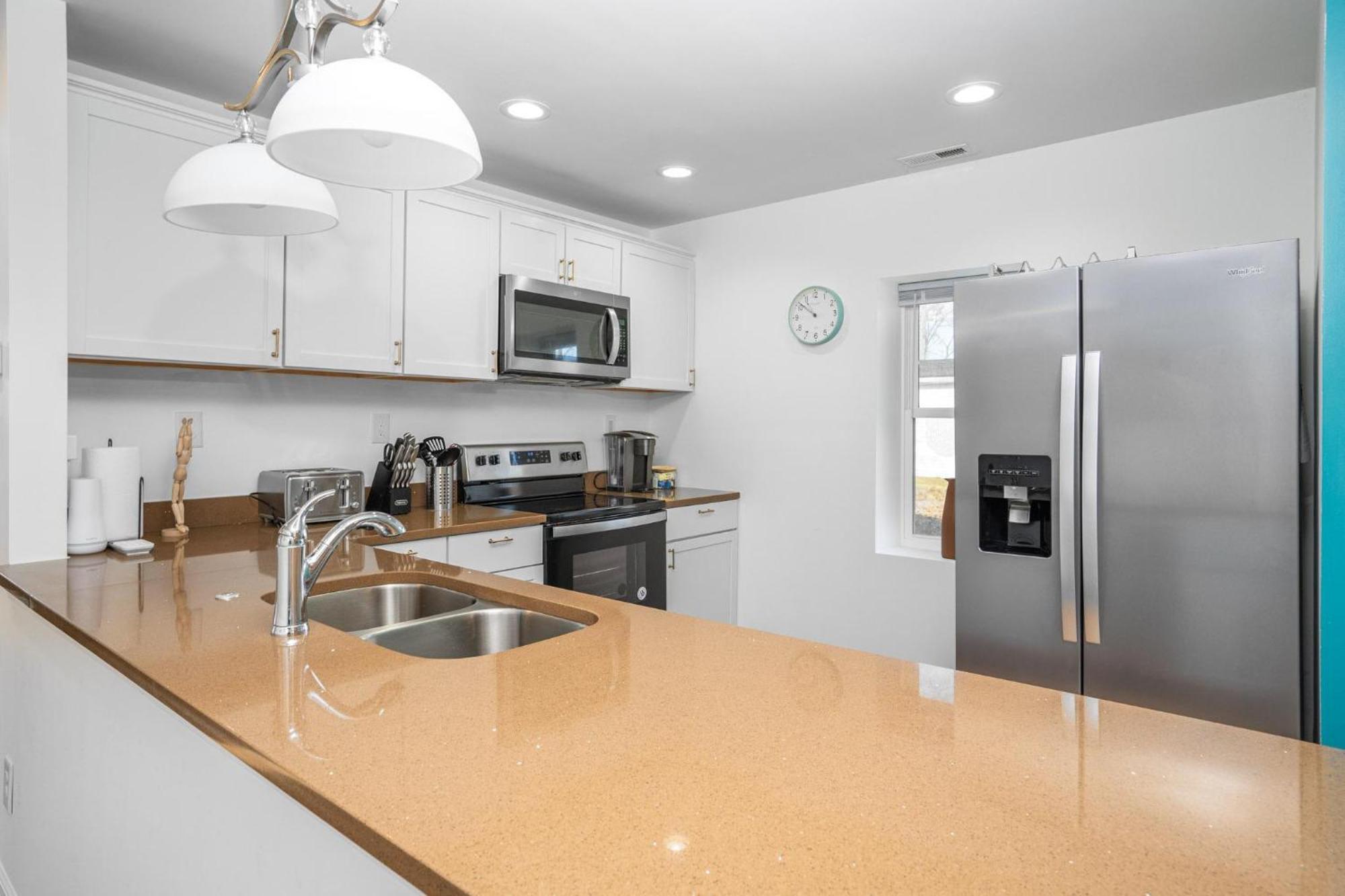 Centrally Located 3bd Urban Oasis Holiday home *
