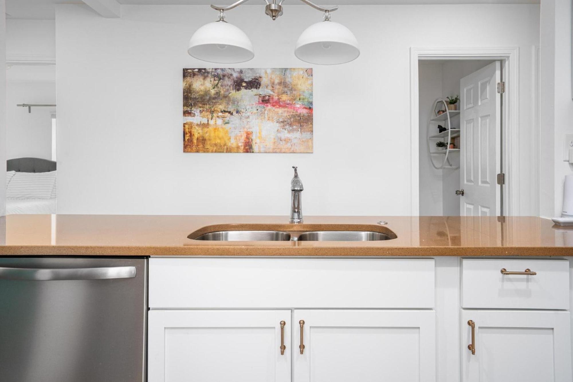 Centrally Located 3bd Urban Oasis * Indianapolis