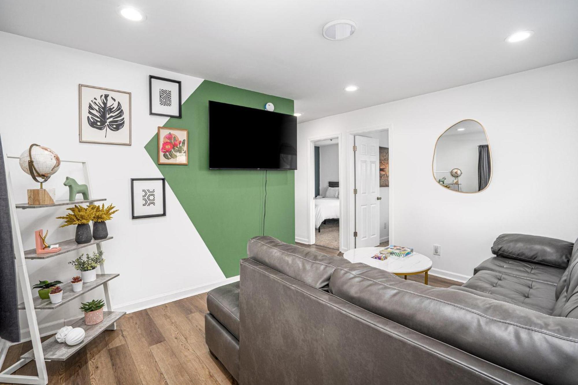 Holiday home Centrally Located 3bd Urban Oasis