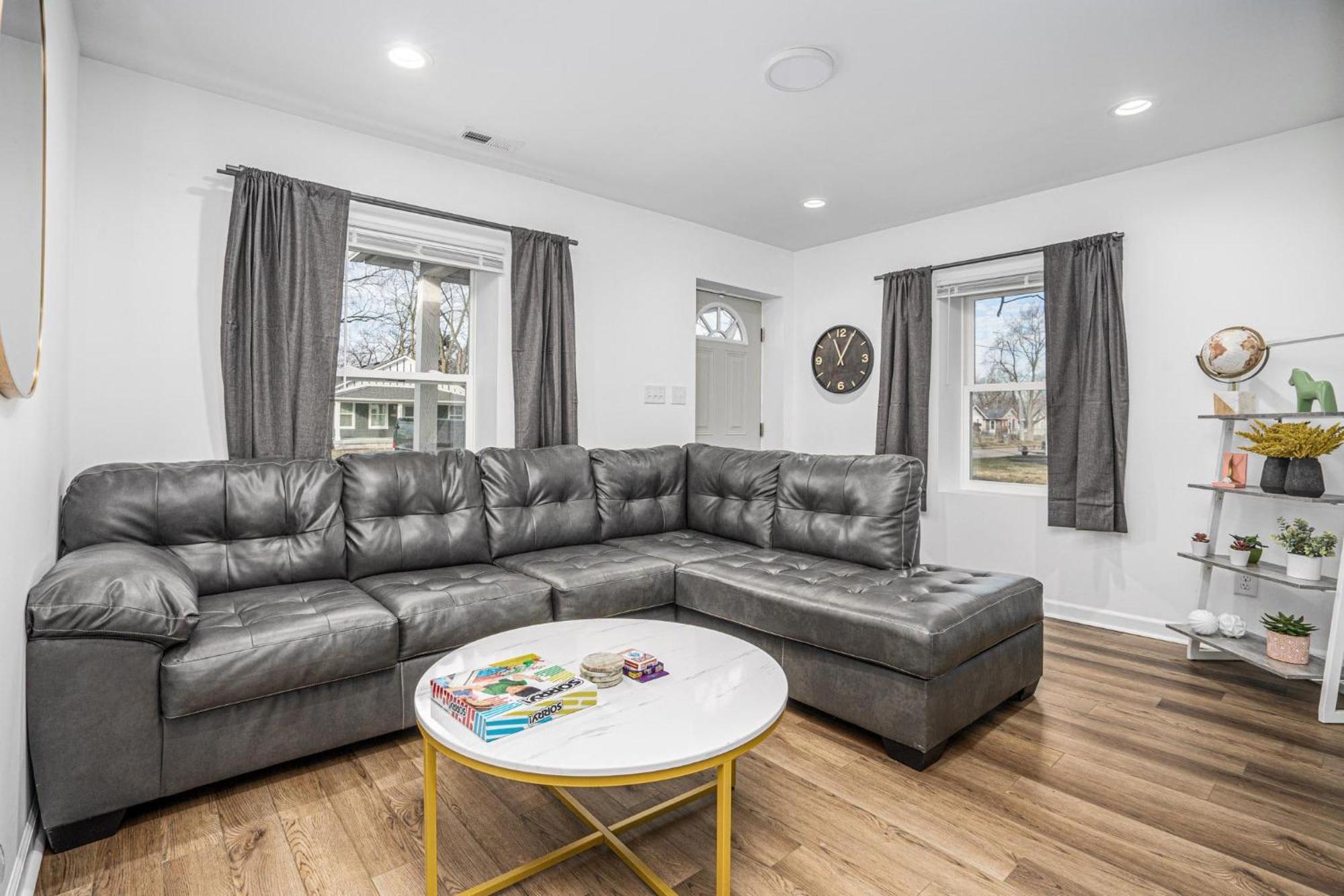 Centrally Located 3bd Urban Oasis Holiday home