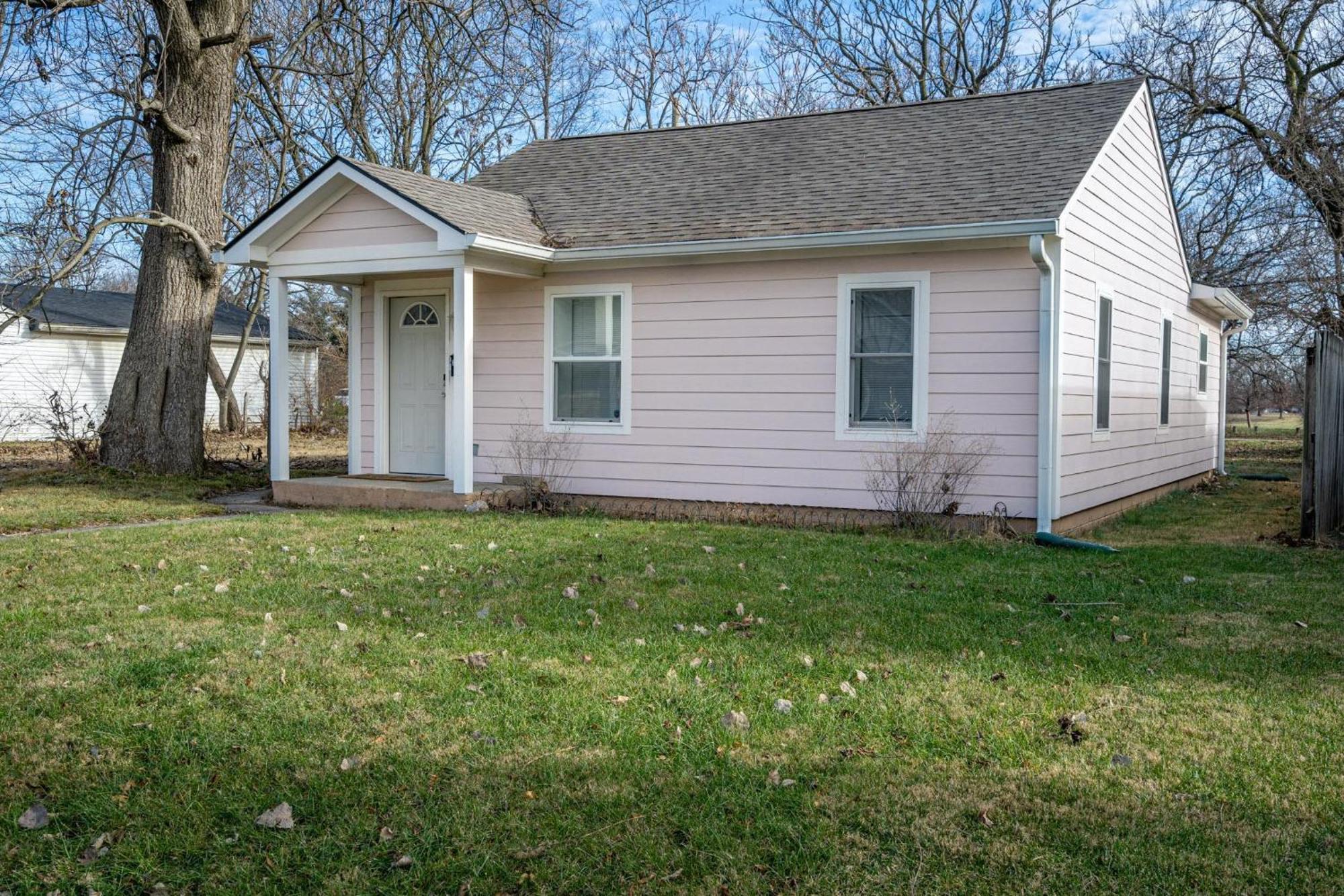 Centrally Located 3bd Urban Oasis Holiday home Indianapolis