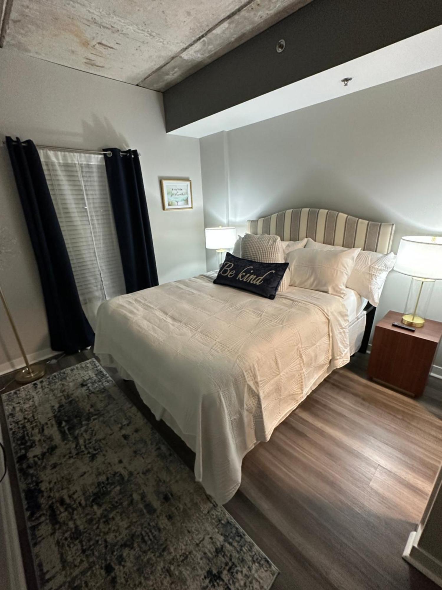 Apartment Downtown Luxury With Private Indoor Parking