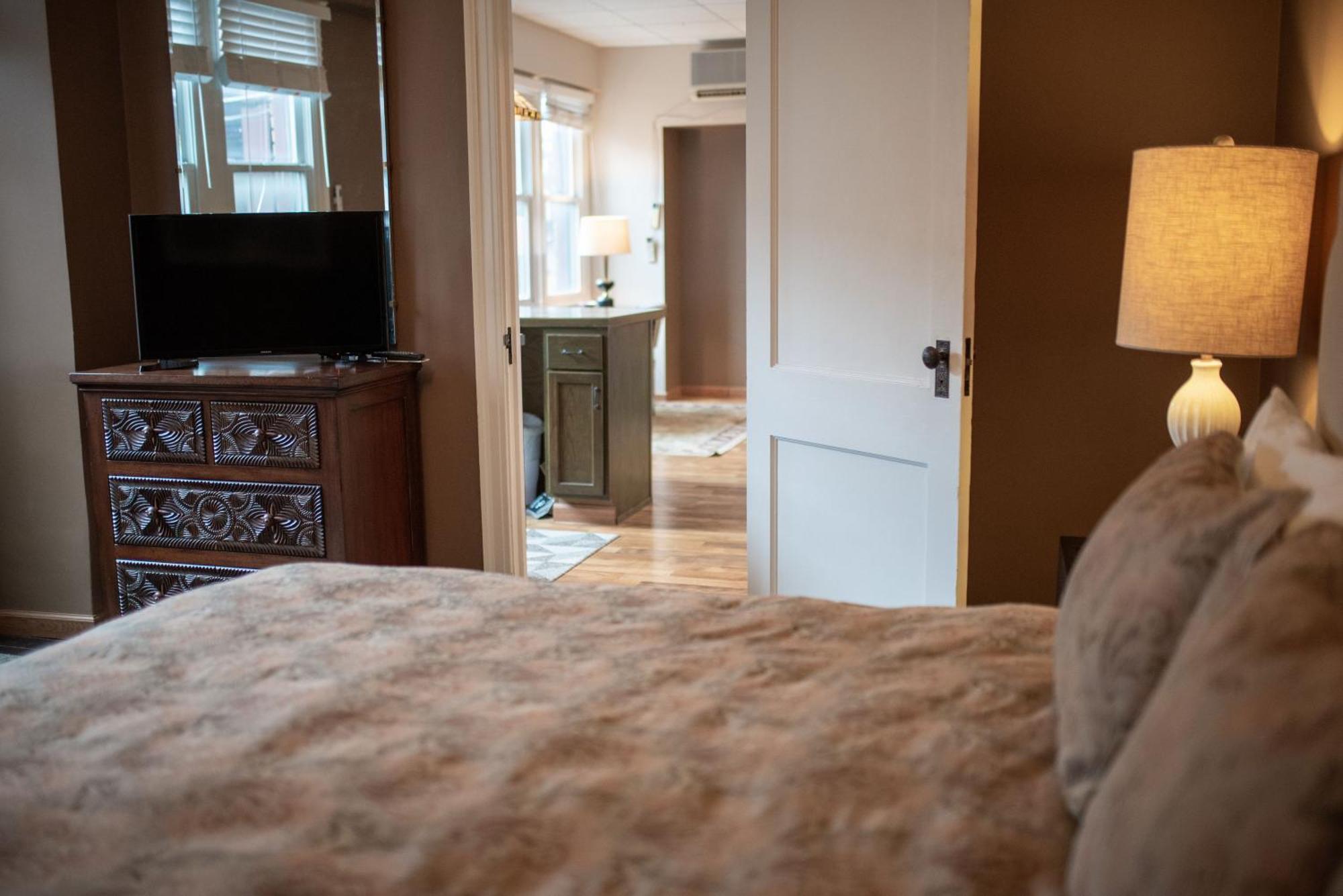 Fountainview Hotel 2*