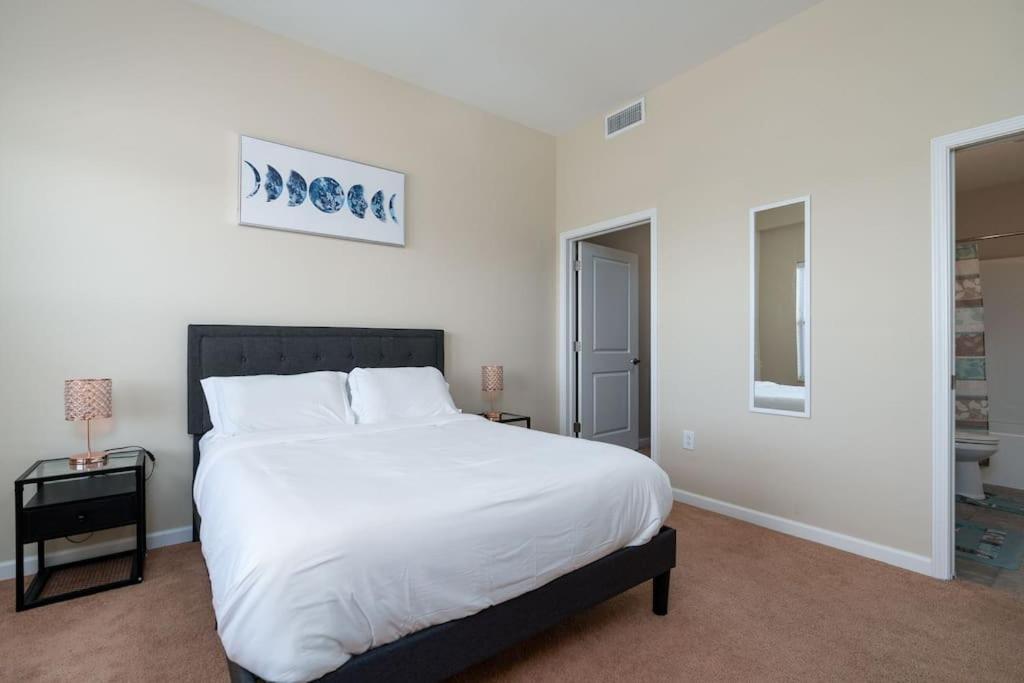 Stylish 1br On Downtown Indy Apartment *