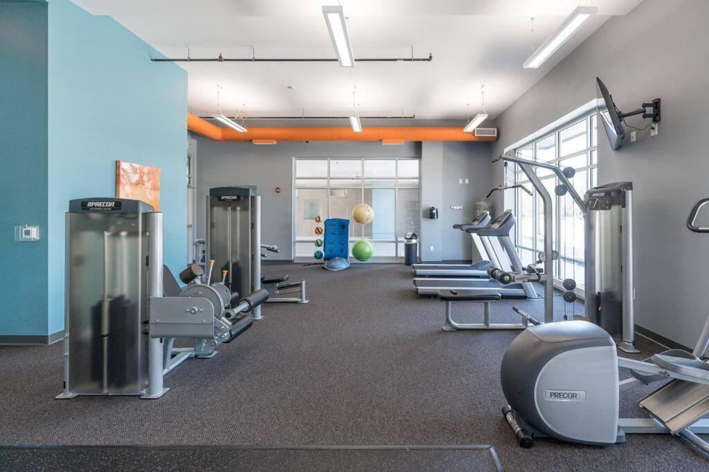 Stylish 1br On Downtown Indy Apartment *