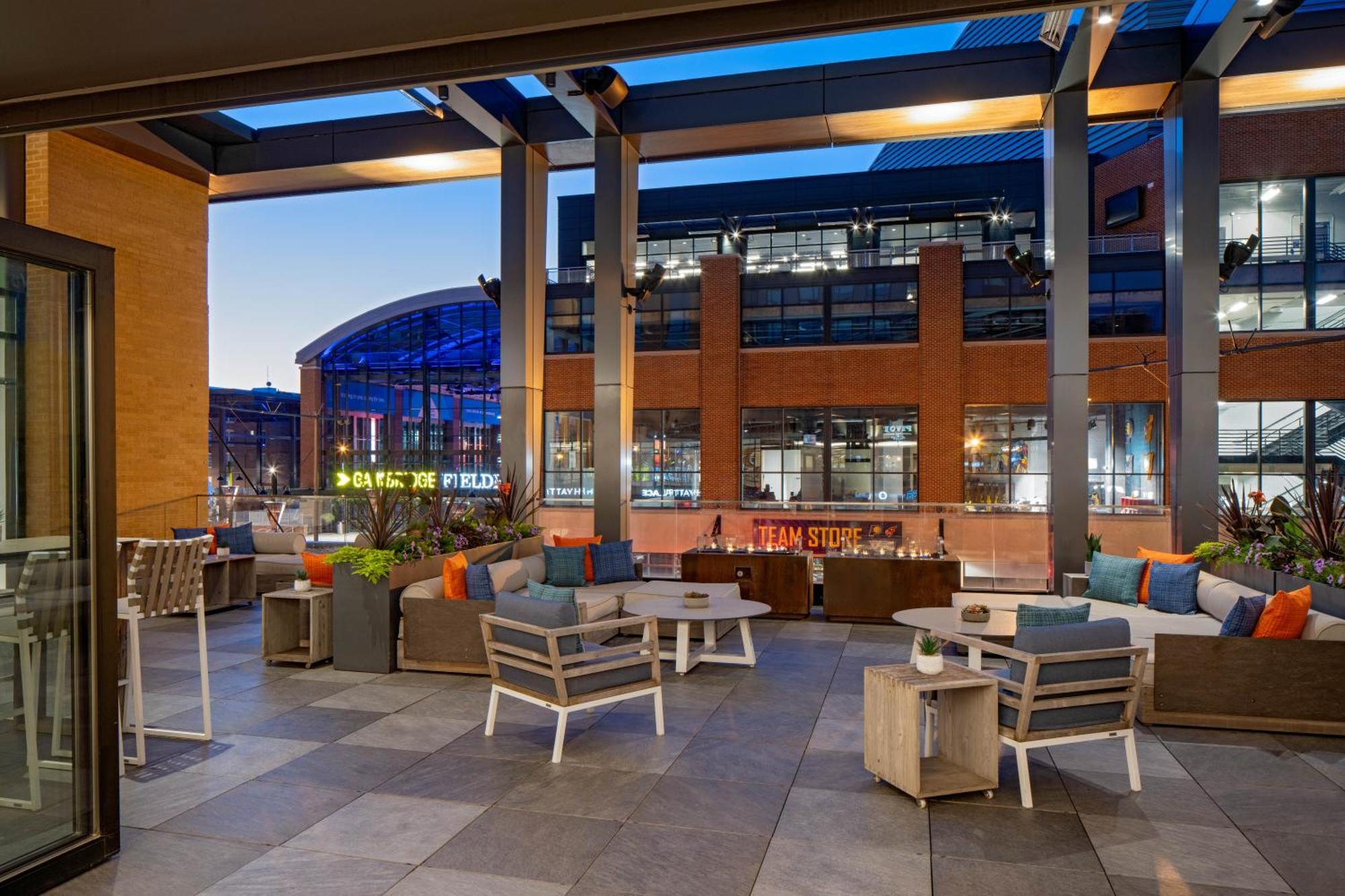 Hotel Hyatt House Downtown Indianapolis