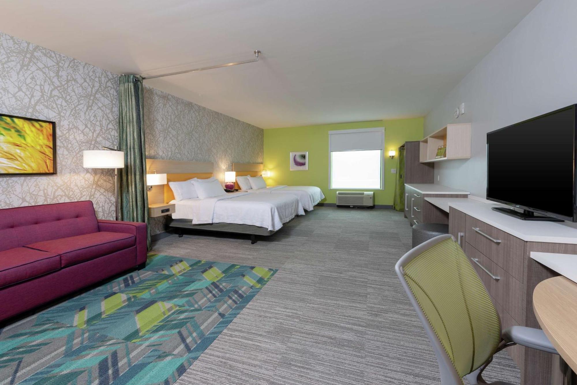 Home2 By Hilton Airport 3*