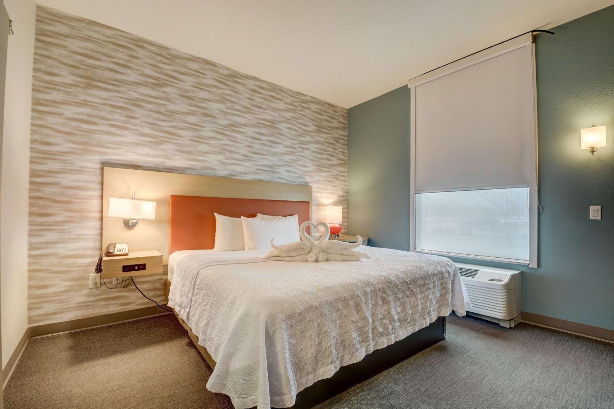 2 By Hilton Northwest Hotel Indianapolis