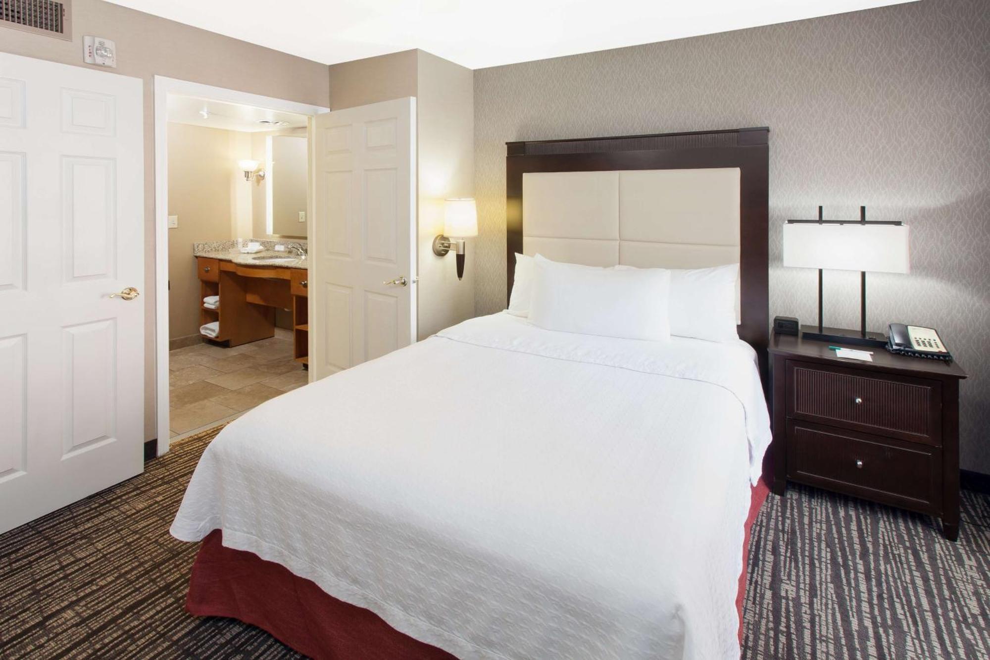 Homewood By Hilton At The Crossing Hotel
