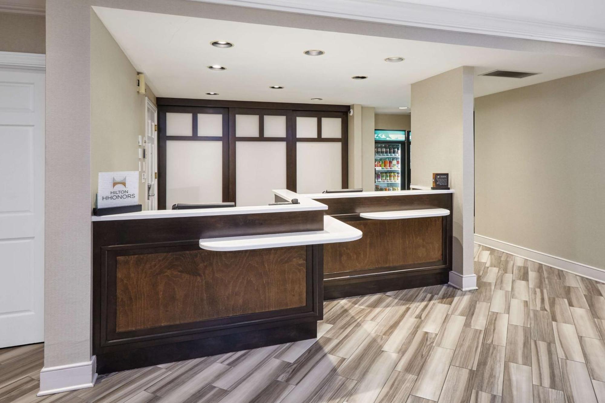 Homewood By Hilton At The Crossing Hotel 3*