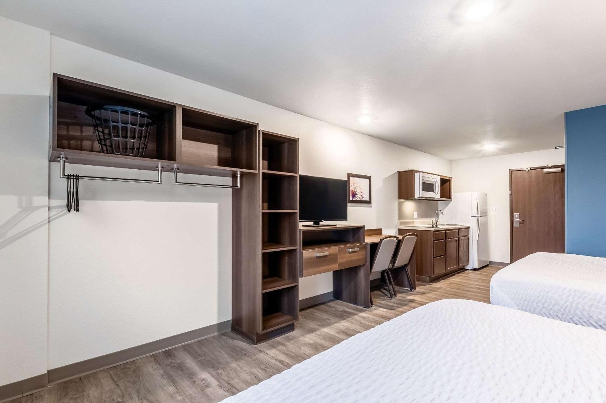 Woodspring Castleton Indianapolis
