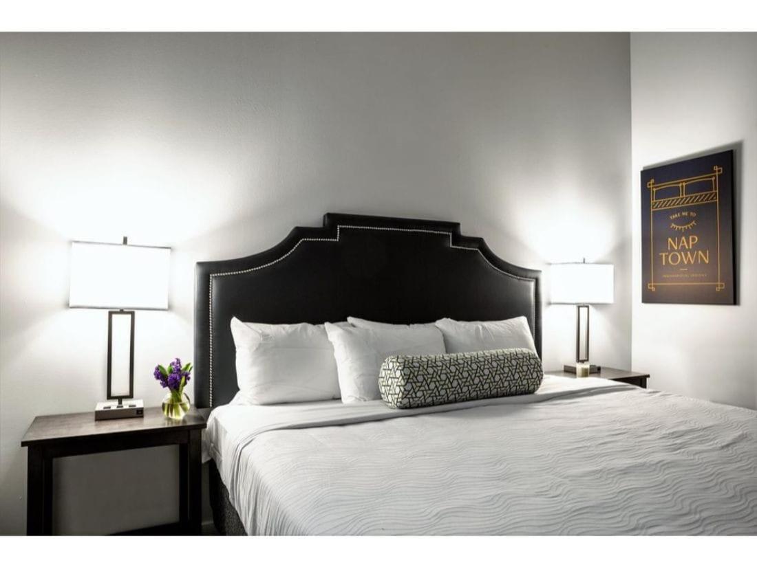 Beautiful 2br 2ba In The Block By Cozysuites Apartment Indianapolis