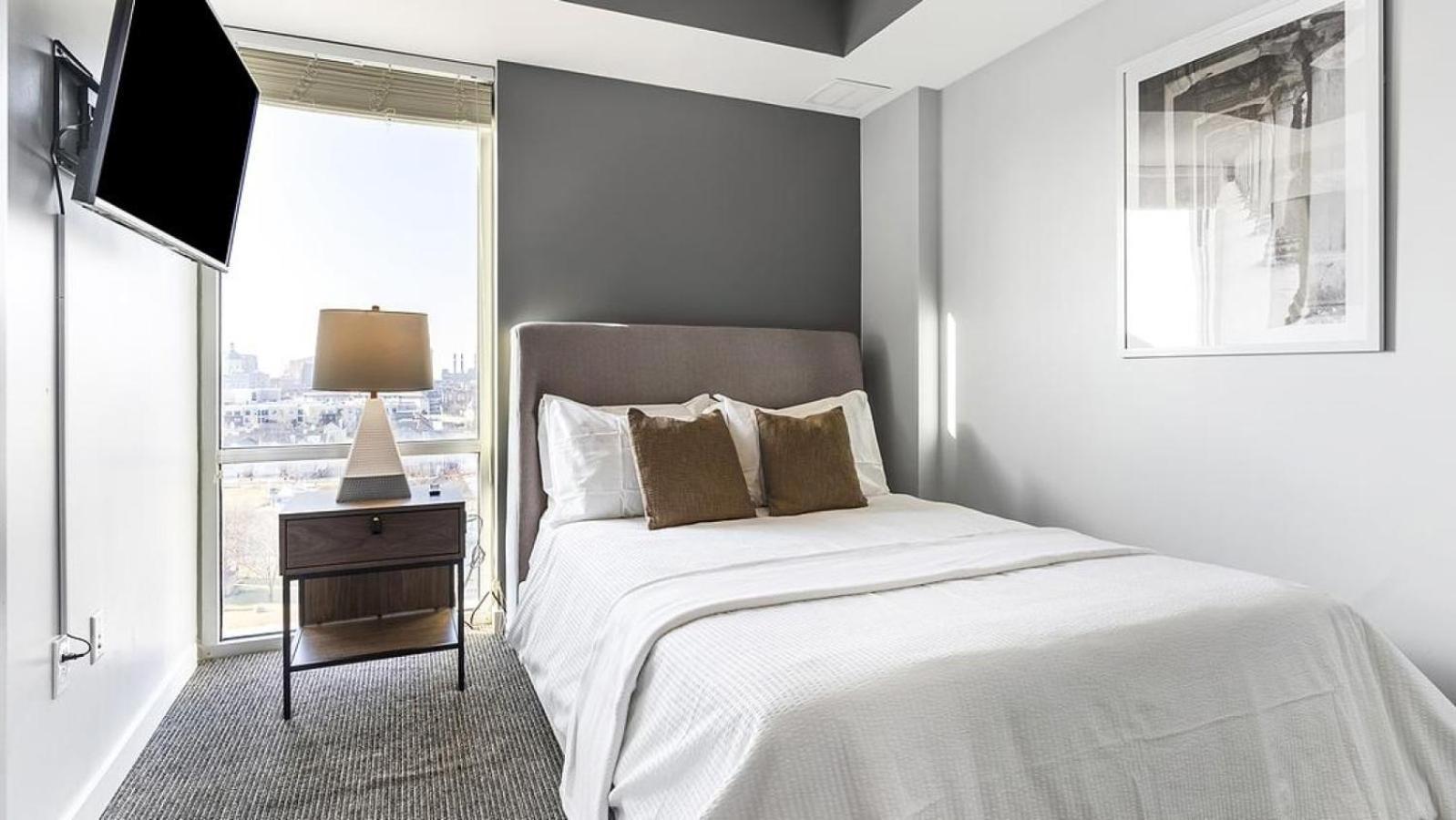 Landing Modern With Amazing Amenities Id1805x70 Apartment Indianapolis