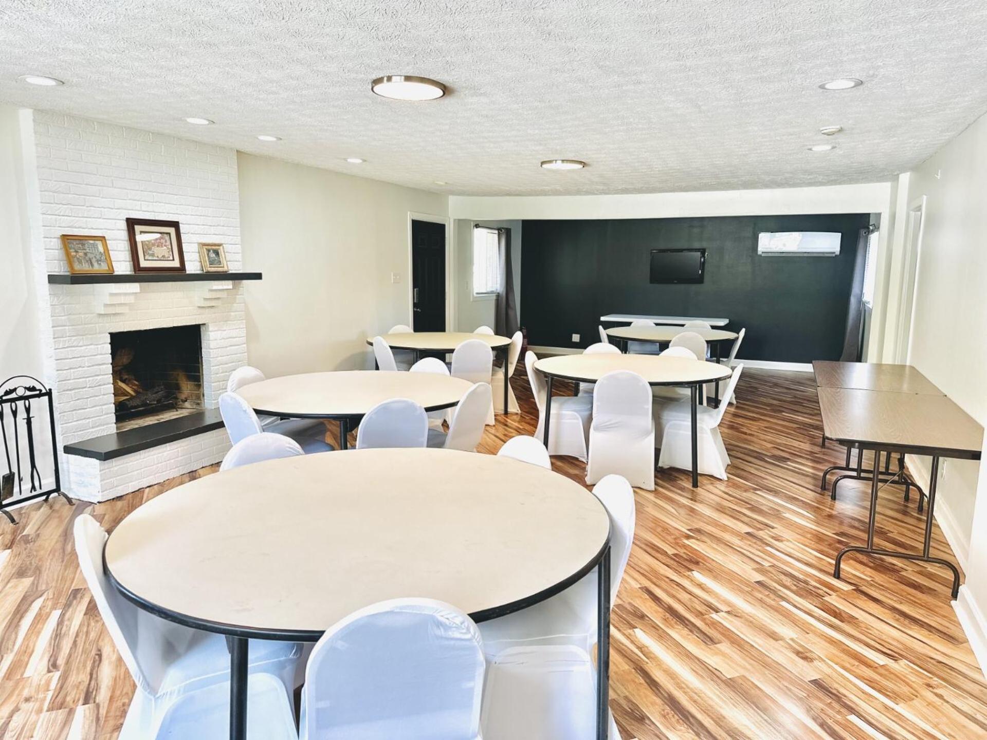Bed & Breakfast Speedway Legacy