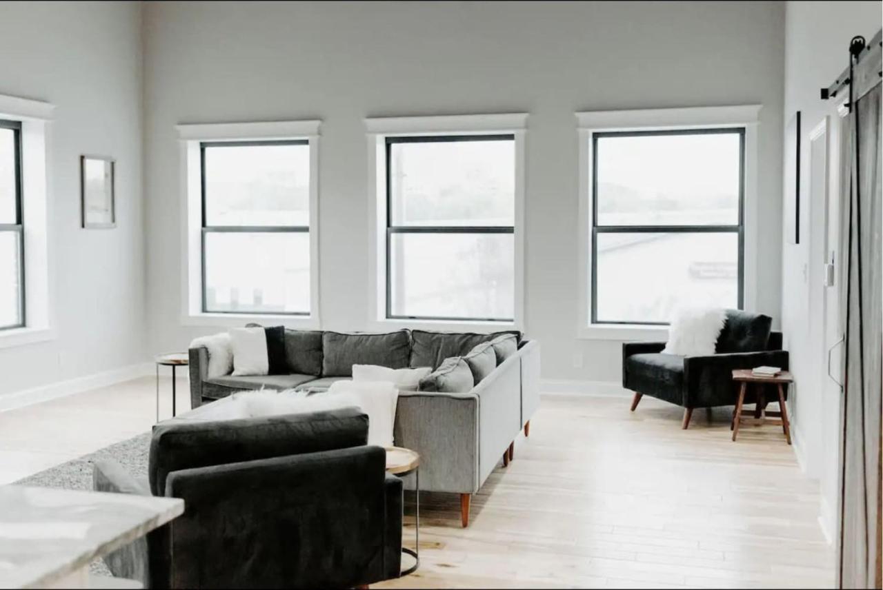 Stadium Lofts On Meridian *