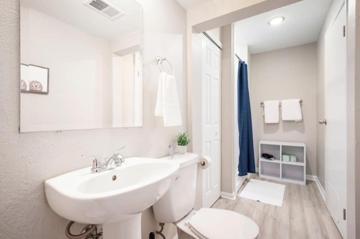 Westside Splendor- 10 Mins To Speedway- Firepit * Indianapolis