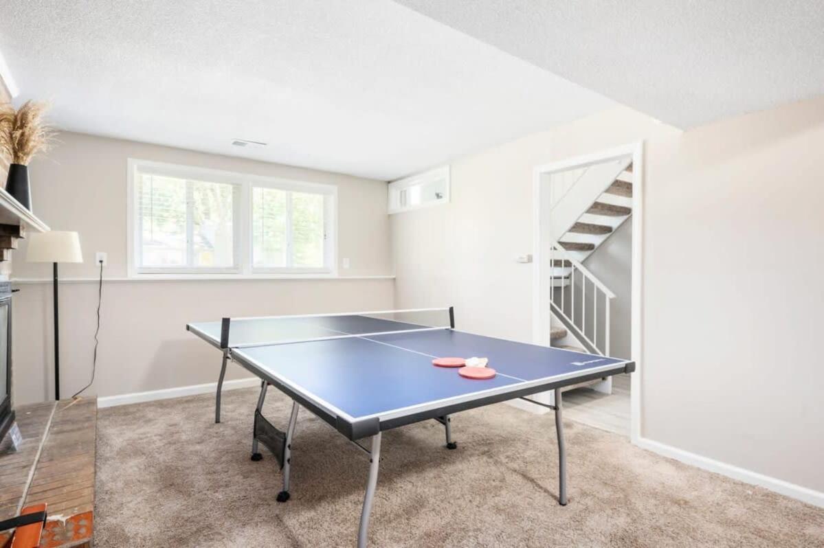 Westside Splendor- 10 Mins To Speedway- Firepit * Indianapolis