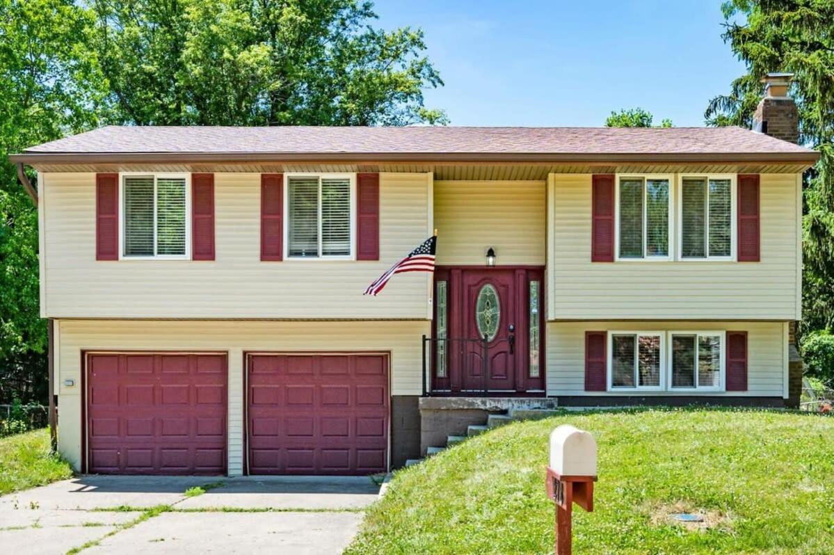 Westside Splendor- 10 Mins To Speedway- Firepit Indianapolis