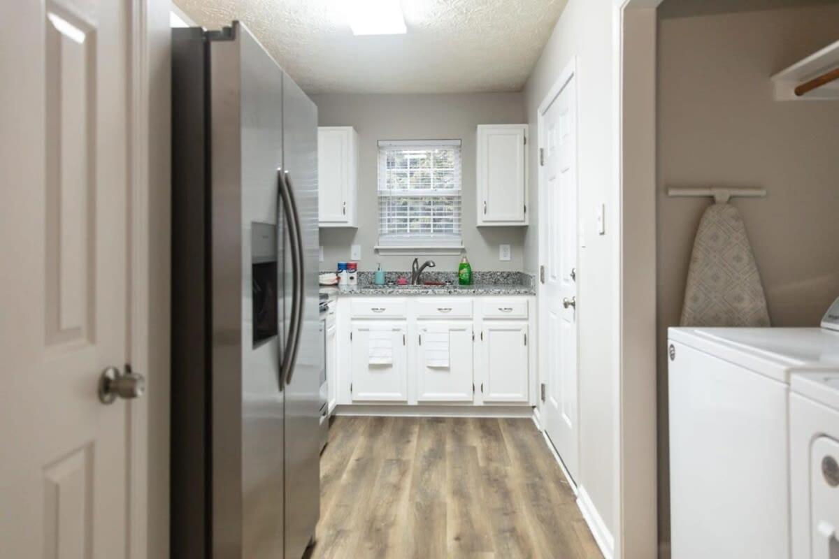Chapel Hill Charmer- Close To Interstates
