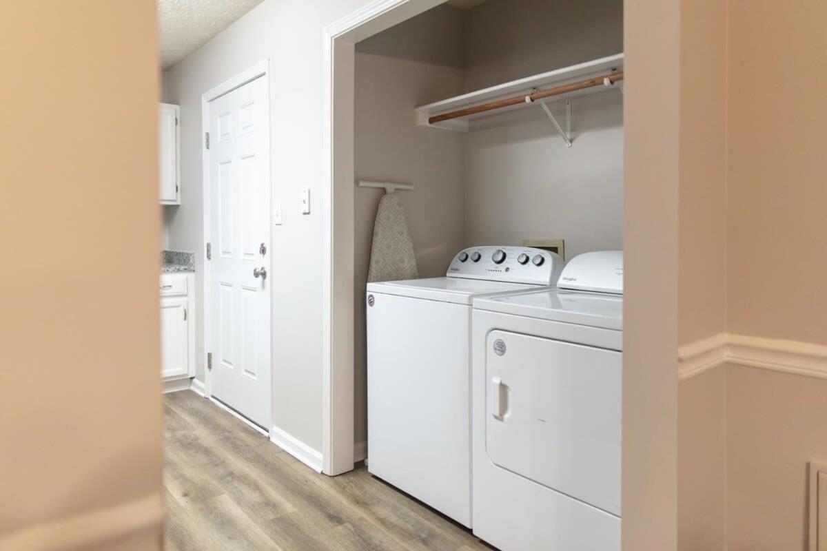 Chapel Hill Charmer- Close To Interstates Holiday home Indianapolis