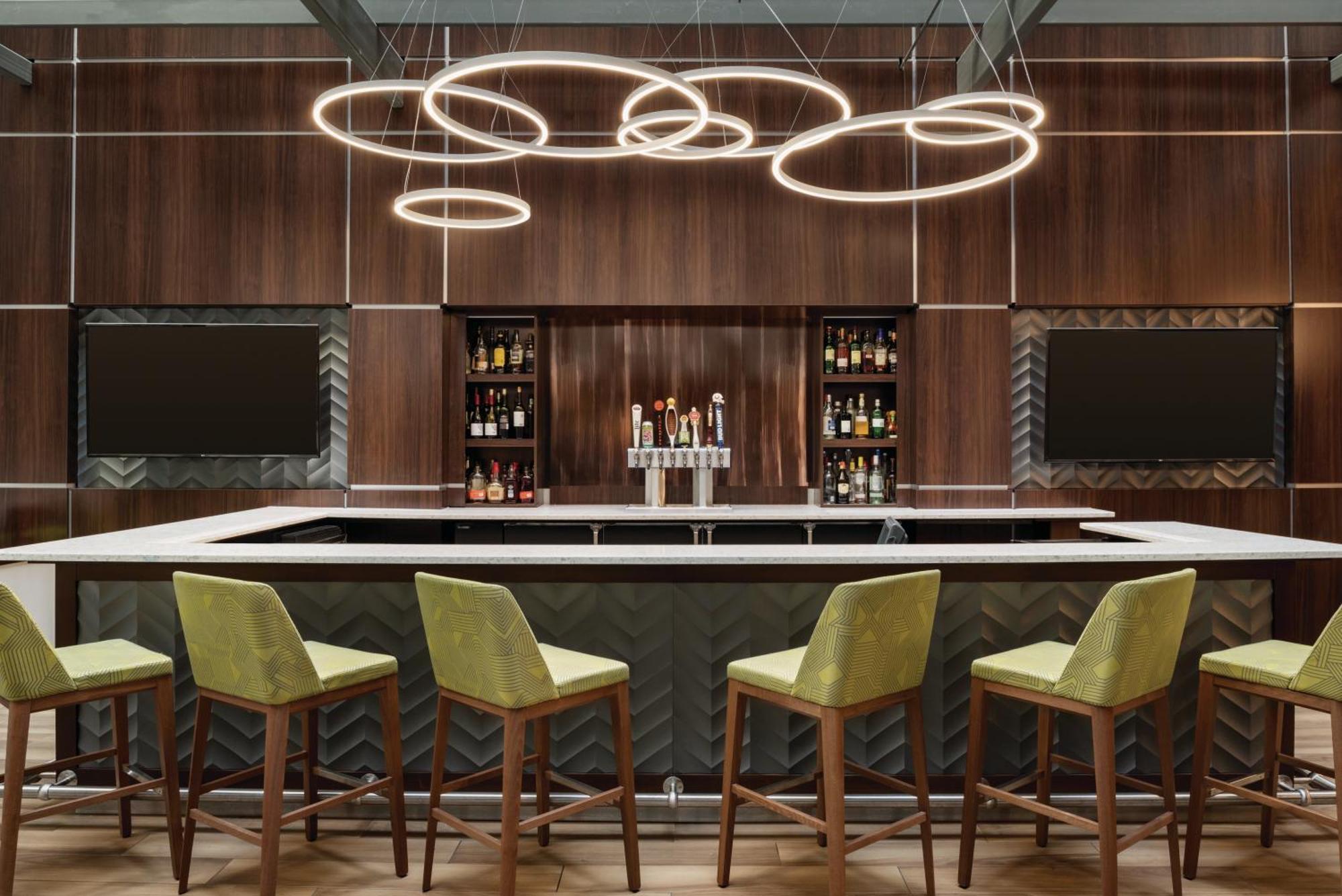 Embassy By Hilton Downtown 3*