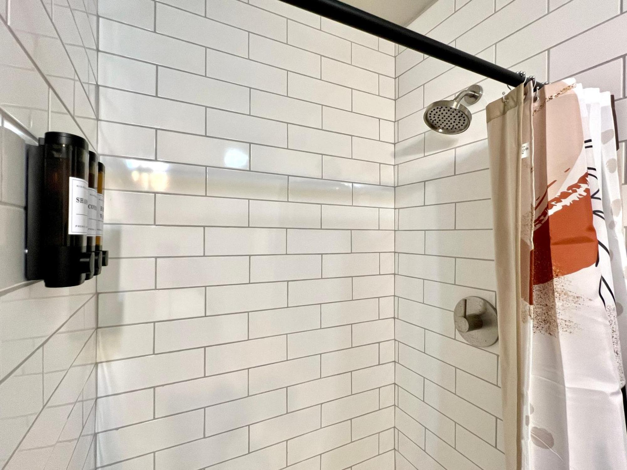 Modern Style Near Dt Indy & Major Attractions *