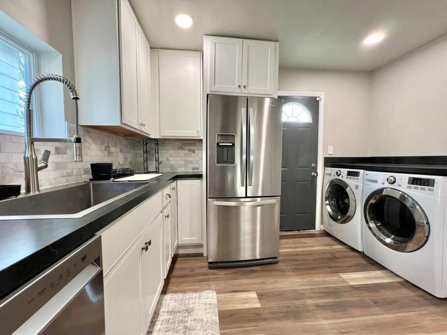 Modern Style Near Dt Indy & Major Attractions Indianapolis