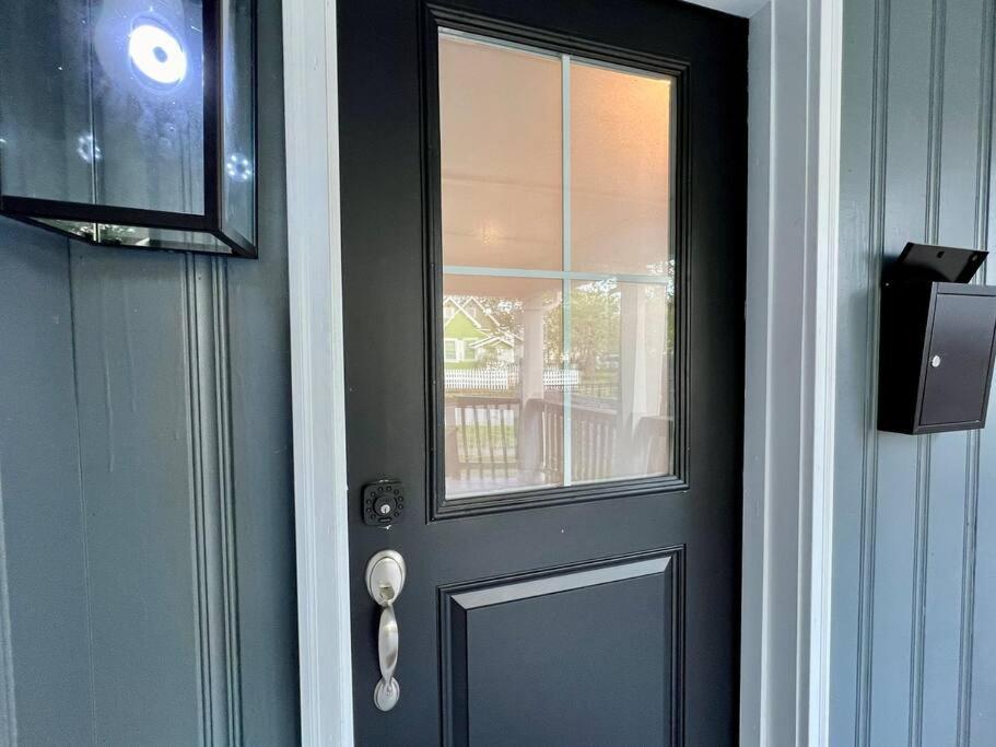 Modern Style Near Dt Indy & Major Attractions Indianapolis