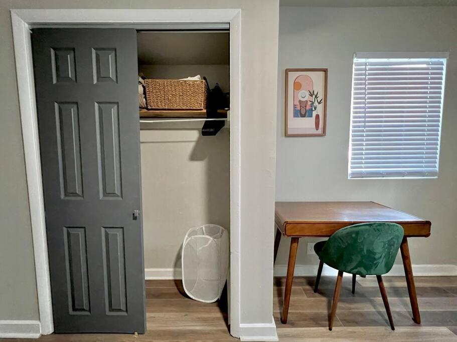 Apartment Modern Style Near Dt Indy & Major Attractions