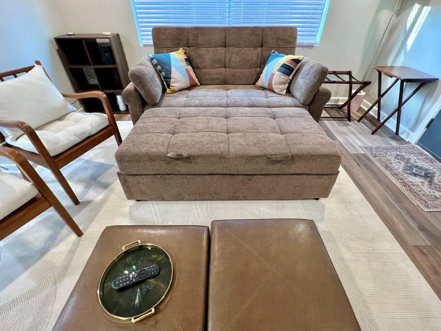 Modern Style Near Dt Indy & Major Attractions Apartment *