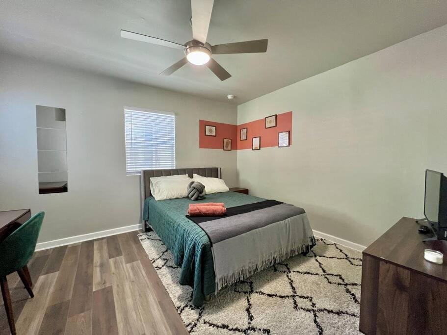 Modern Style Near Dt Indy & Major Attractions Apartment *