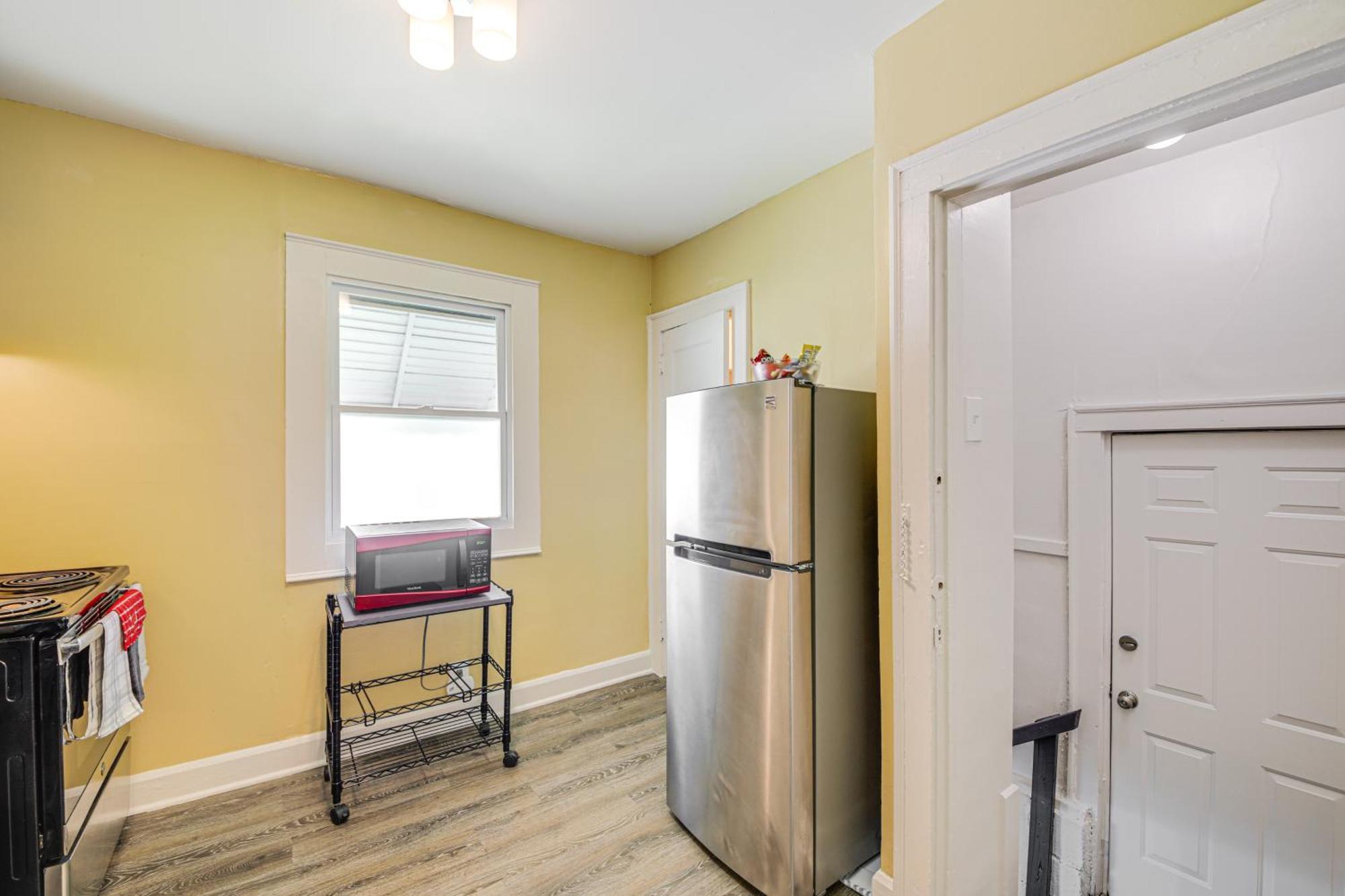 1925 Bungalow-style About 2 Mi To Downtown Indy!