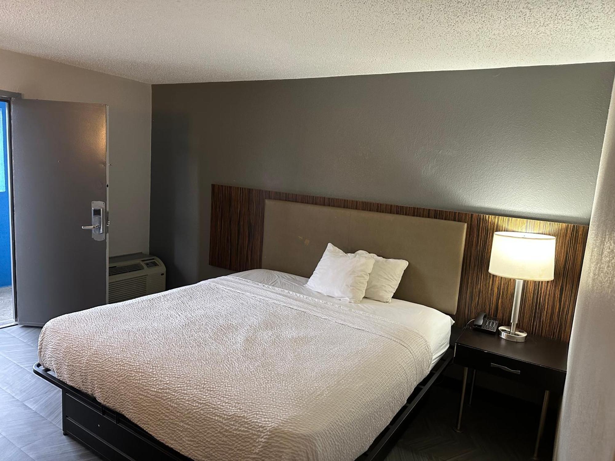 Blisspoint Northwest Motel 2*