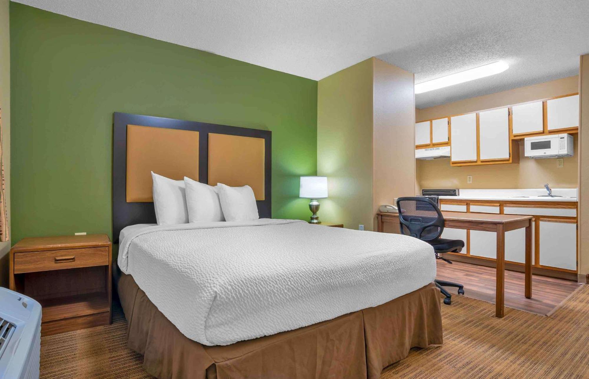 Hotel Suburban 2*