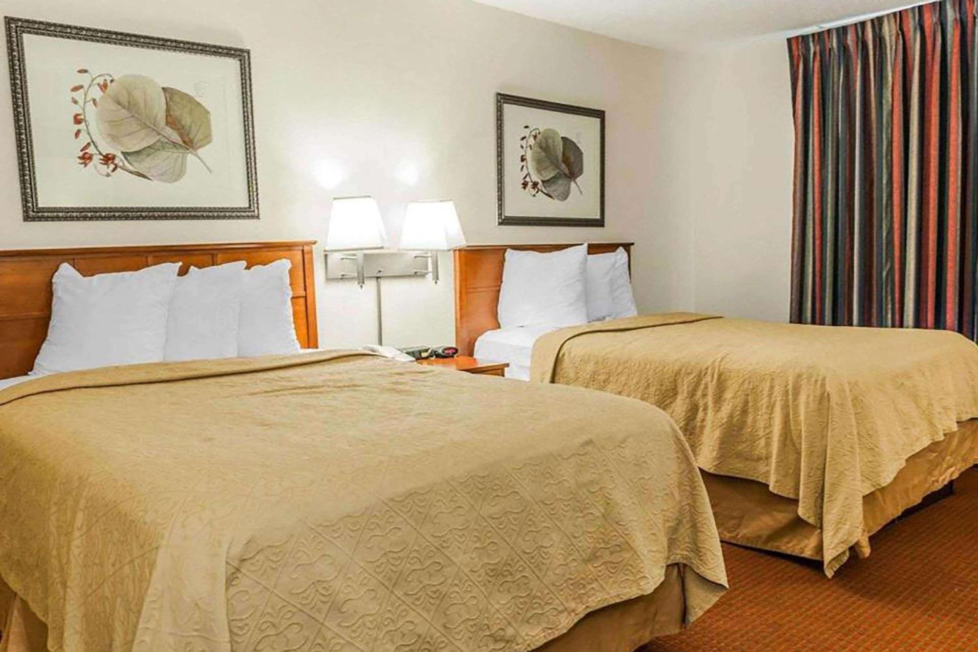 Hotel Baymont By Wyndham East 2*