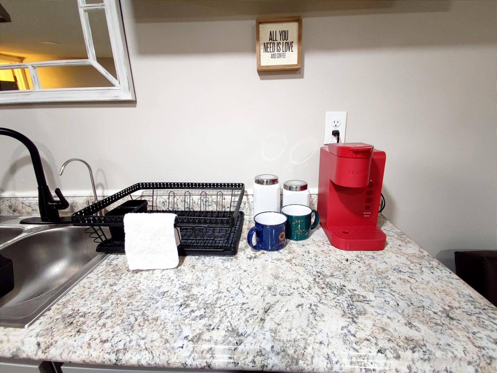 Spacious Close To Downtown Indy/ King Bed Indianapolis