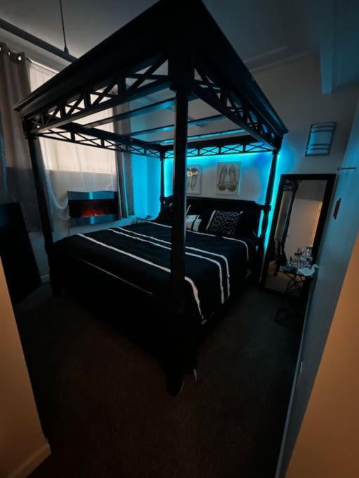 Luxury Smarthome Downtown Apartment *