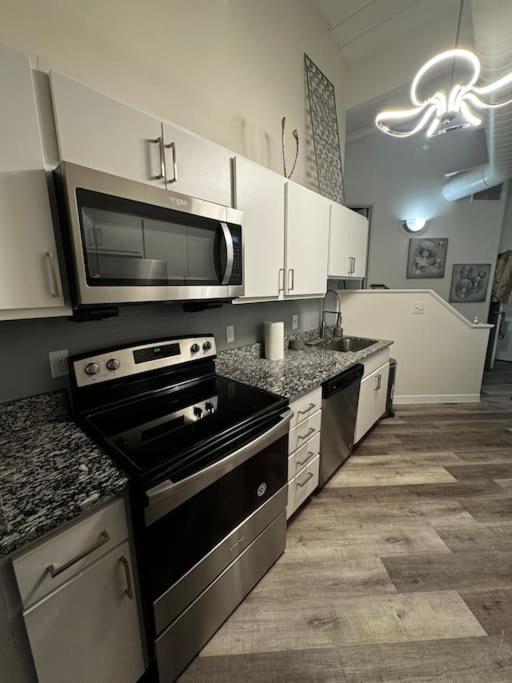 Luxury Smarthome Downtown * Indianapolis