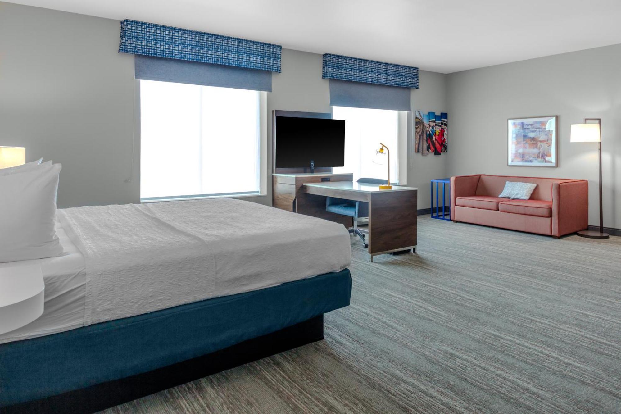 Hampton & West Speedway Hotel 3*