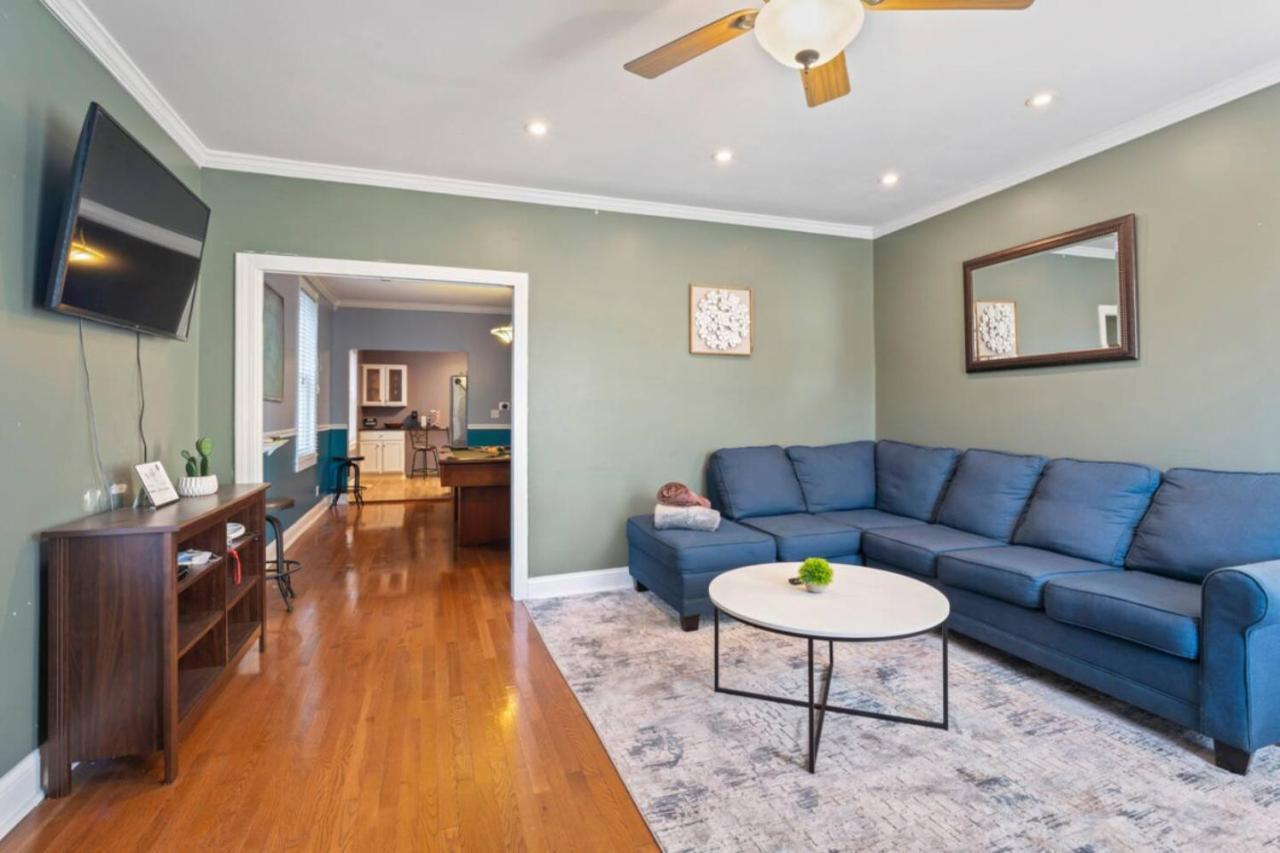 35 Multiple Homes Side By Side Downtown Holiday home