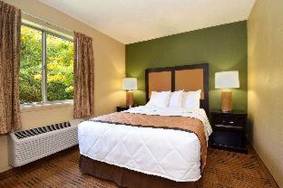 Hotel Suburban Indianapolis