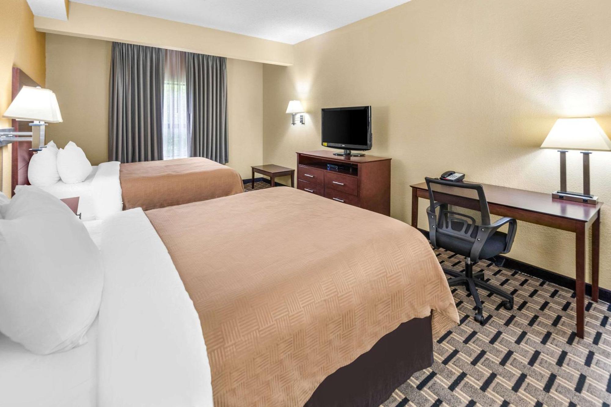 Inn Clarion & Northwest Indianapolis