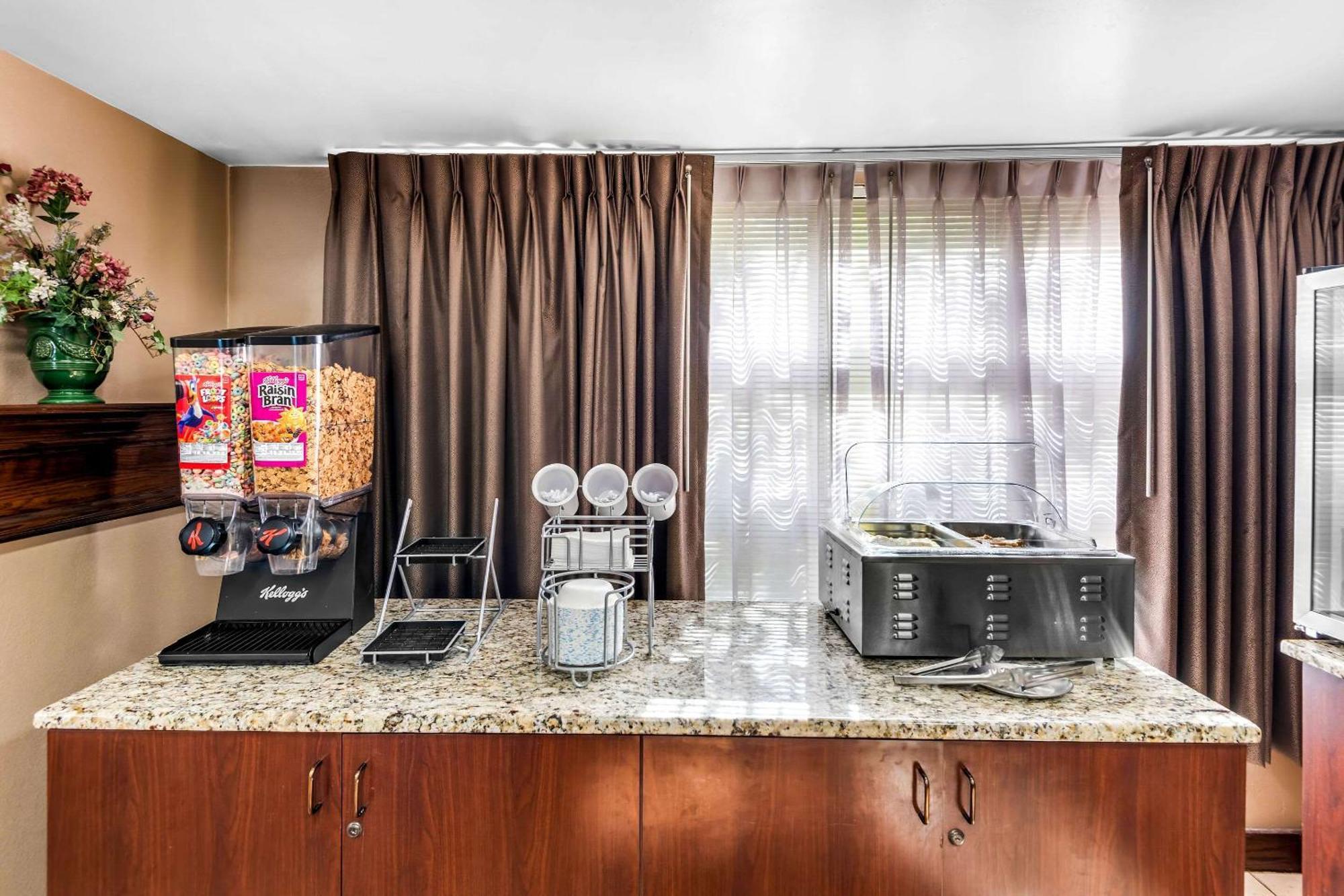 Inn Clarion & Northwest