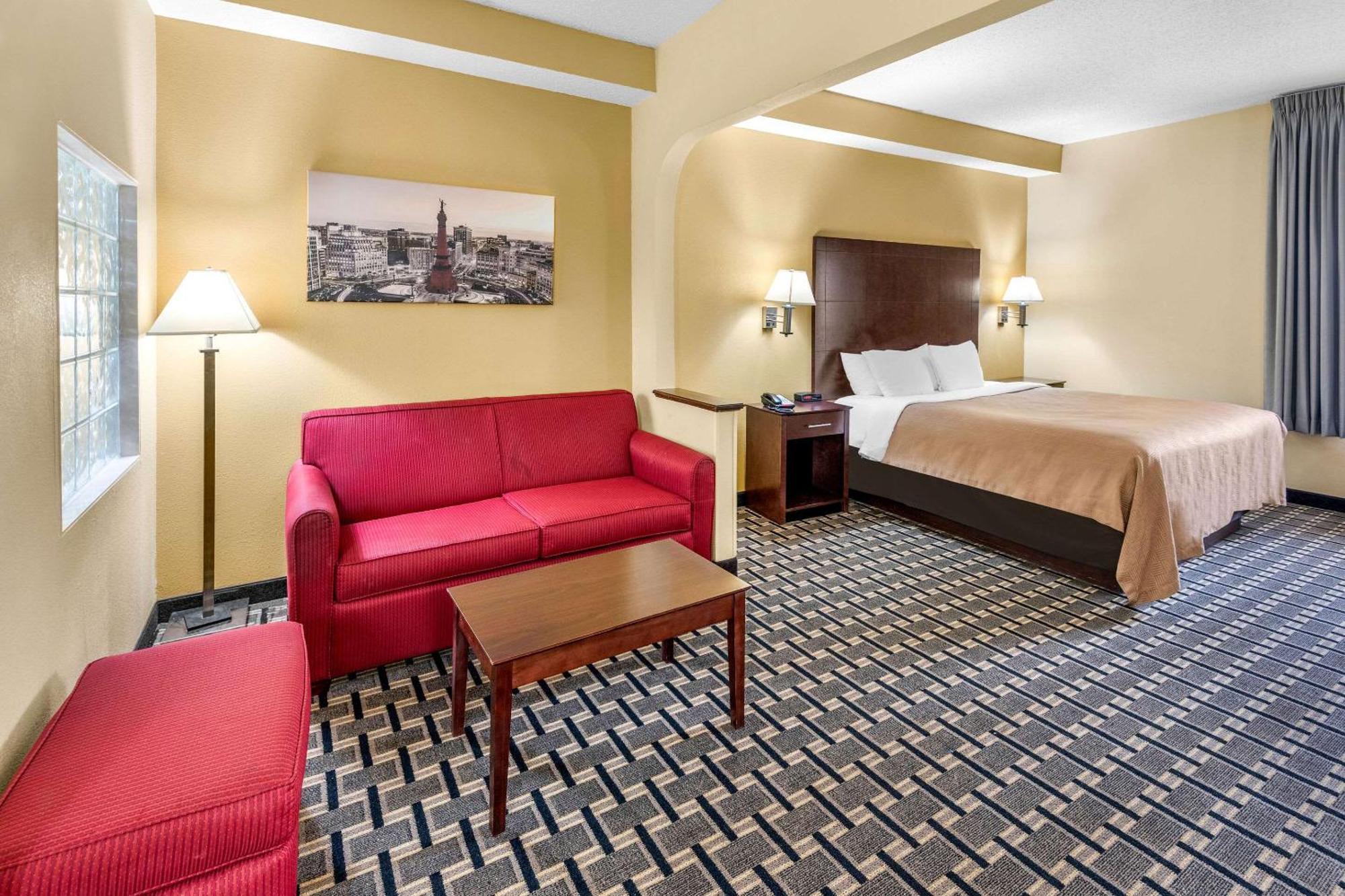 Clarion & Northwest Inn 3*