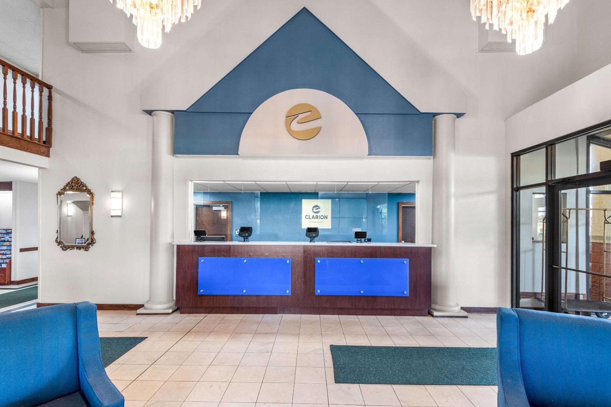 Inn Clarion & Northwest 3*